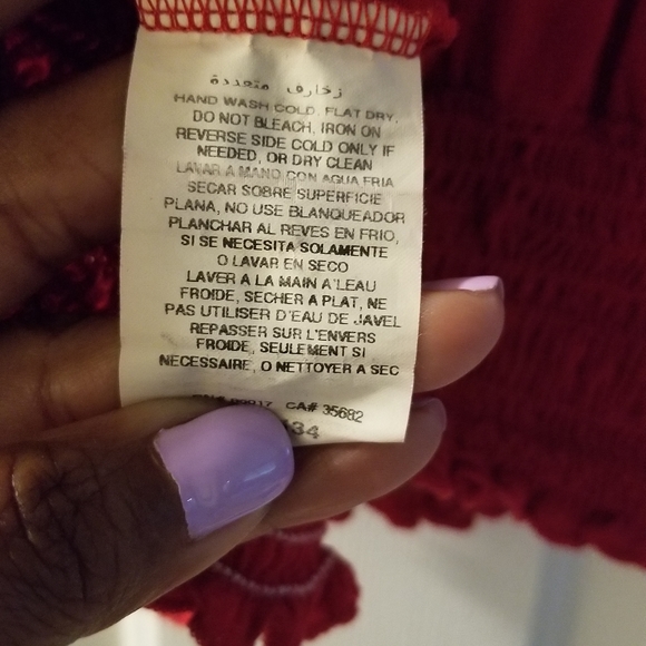 Bebe top with keyhole opening and ruffles - Picture 5 of 5